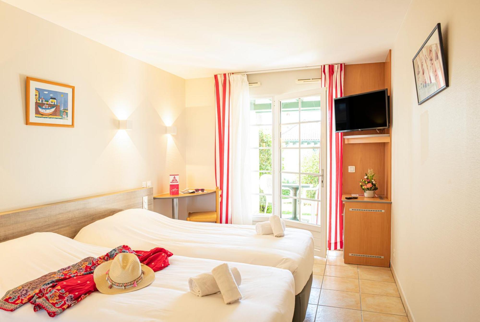 Hotel Azureva Hendaye Exterior foto